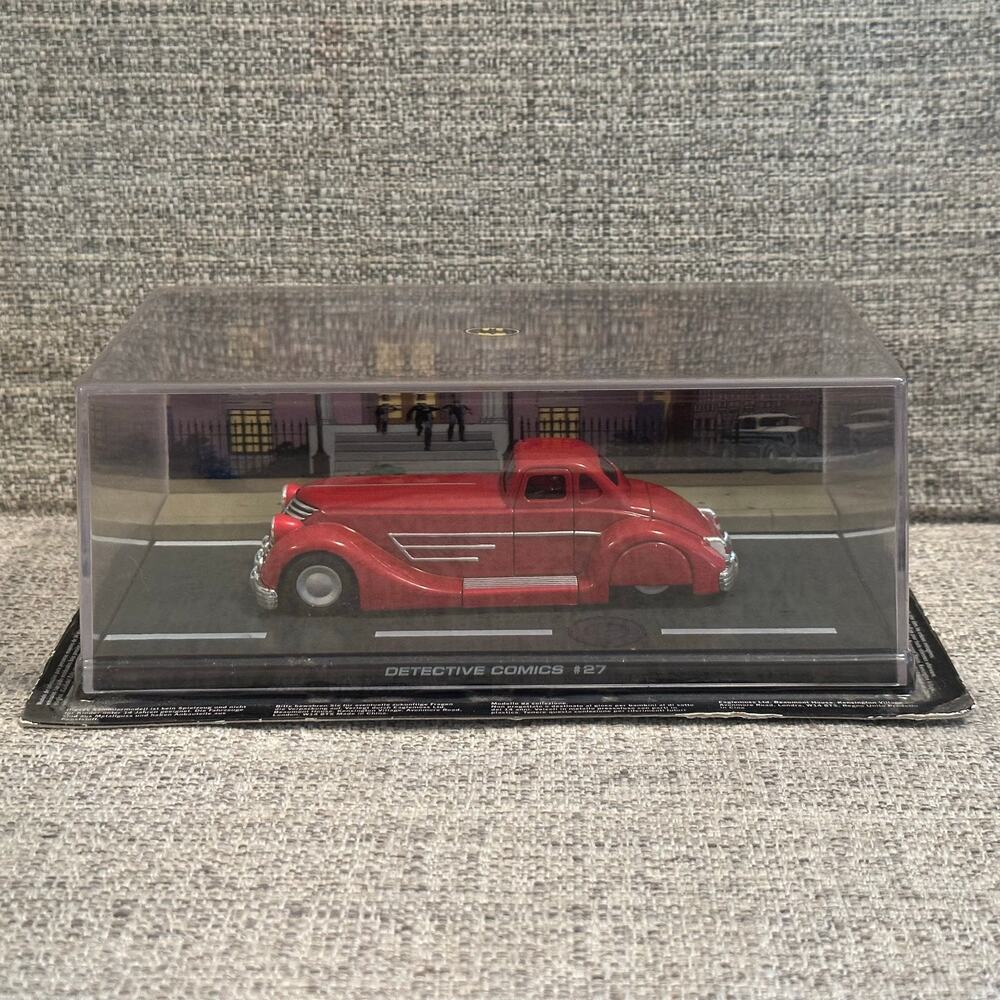 Eaglemoss DC Comics Automobilia die-cast Detective Comics #27 Batmobile.
